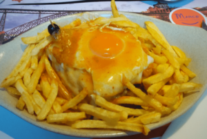 Francesinha bei Marcos Lissabon