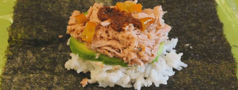 Onigirazu mit Tunfisch und Avocado Onigirazu mit Tunfisch und Avocado