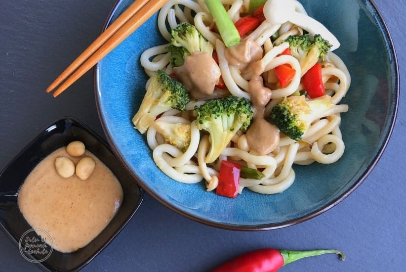 Udon - Fertige Nudeln mit Soße