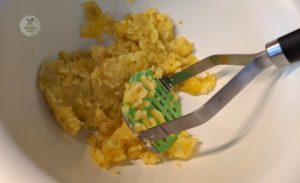 Kartoffeln stampfen
