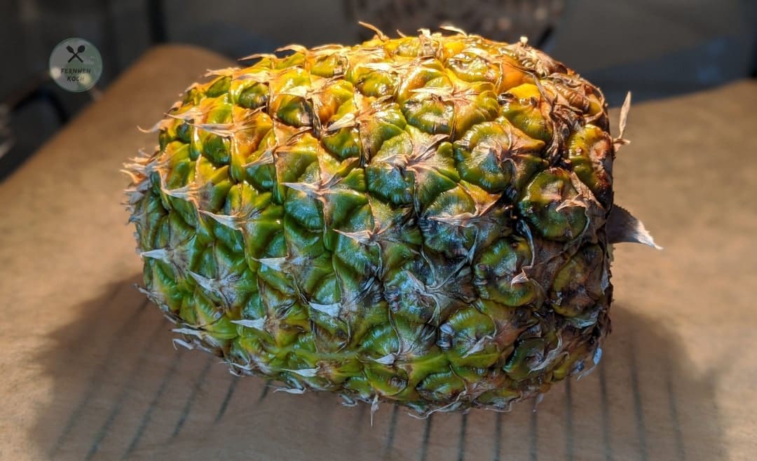 Die Ananas im Ofen backen Die Ananas im Ofen backen