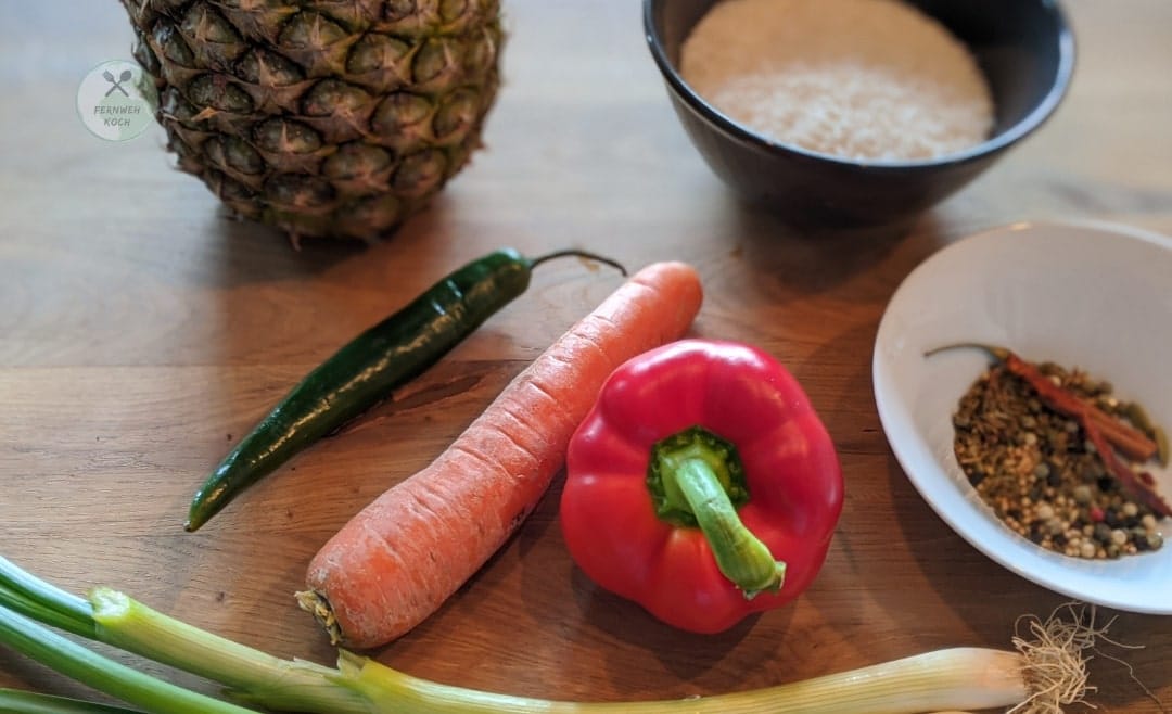 Zutaten für den Ananas Bratreis aus Food Wars Zutaten für den Ananas Bratreis aus Food Wars